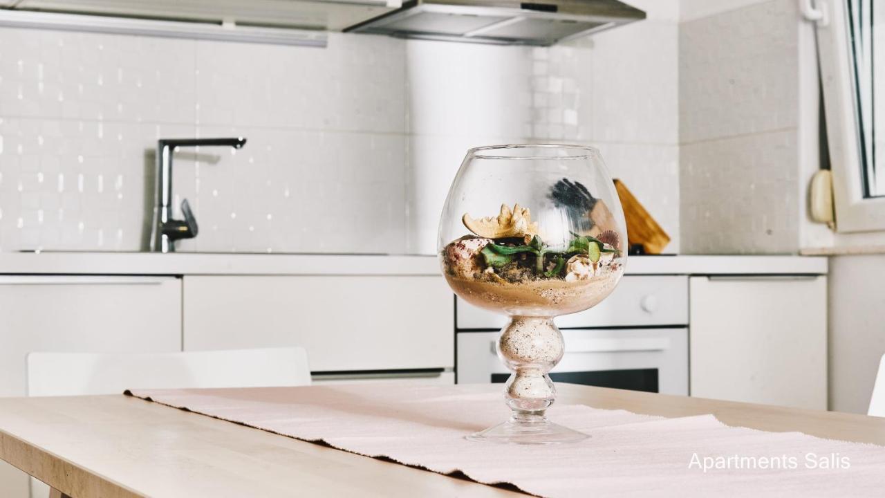 Salis Apartments Vrsi Εξωτερικό φωτογραφία